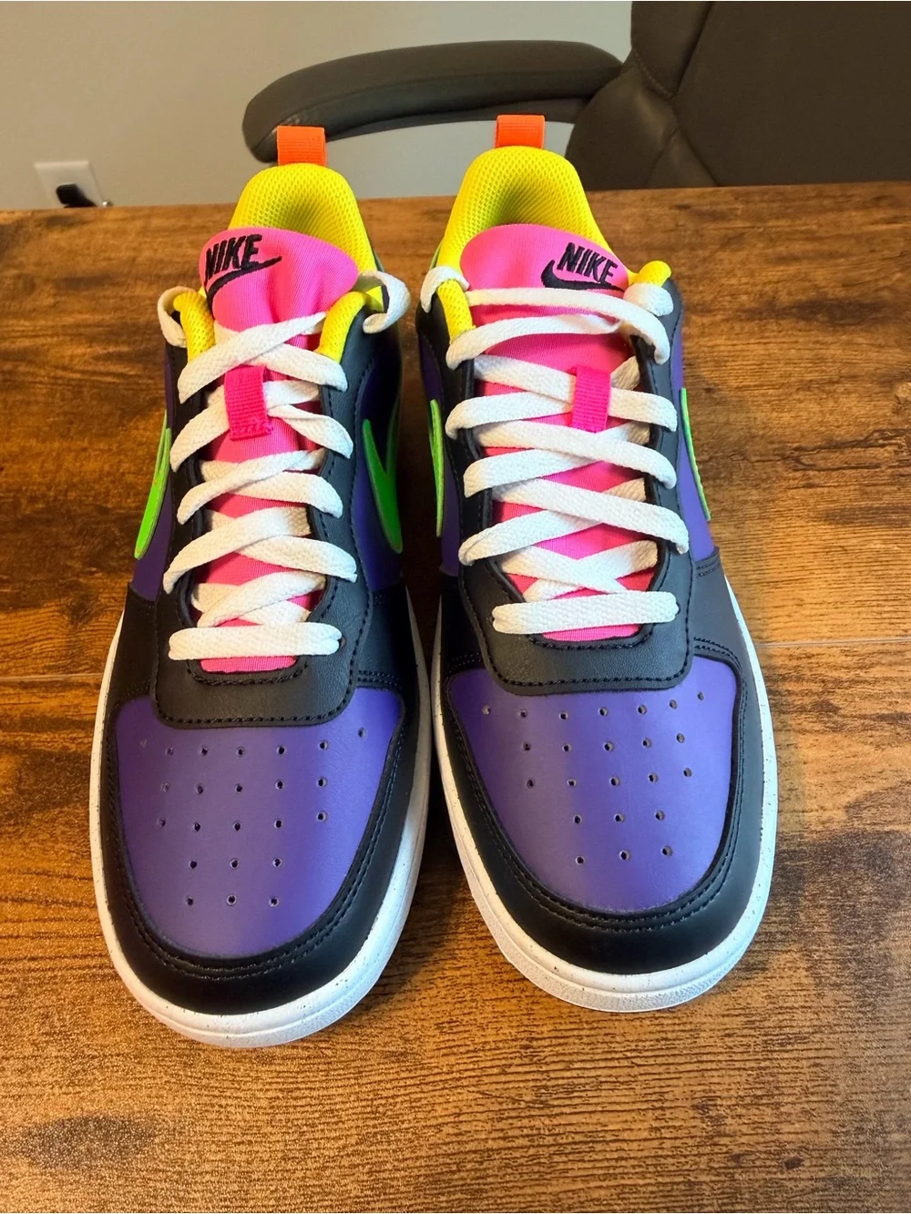Nike Kids' Court Boroughs in Purple/Green/Orange 6Y/7.5W